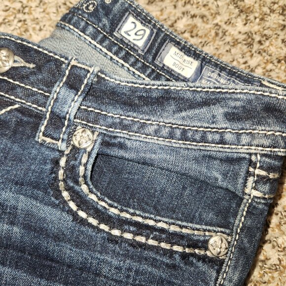 Miss Me Signature Rise Bootcut Jeans – Size 29 – Style MW540684 - Picture 9 of 16